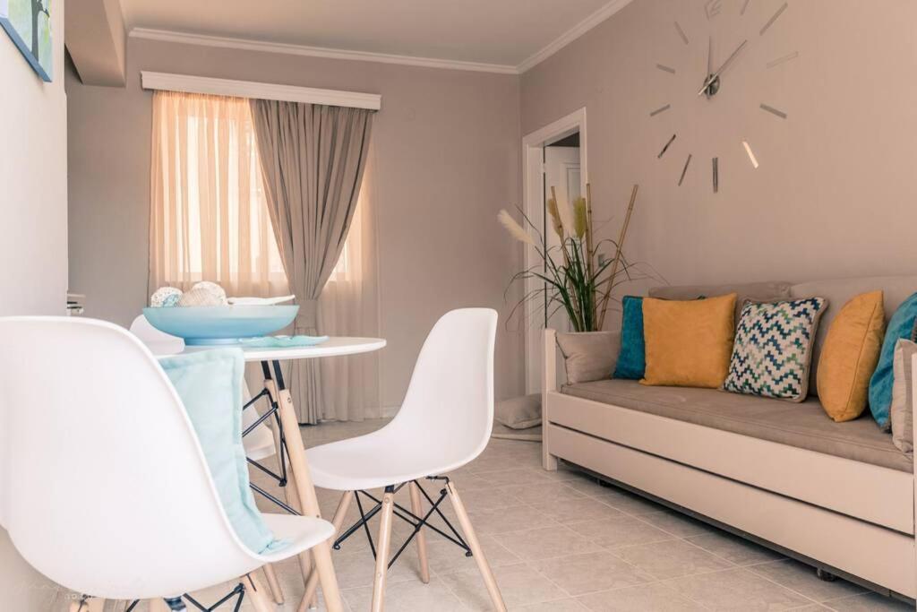 Remvi Deluxe Apartment 104 With Sea View Kárpathos Eksteriør billede